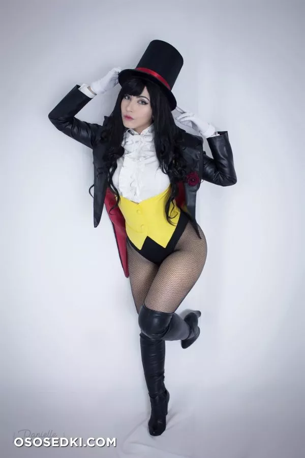 Danielle Vedovelli. Zatanna. DC Comics - 18